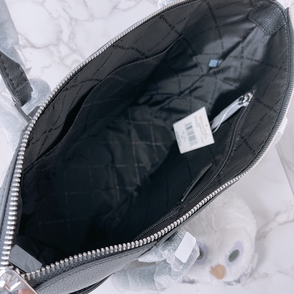 Michael Kors Charlotte Large Top Zip Tote - Picture 7 of 7